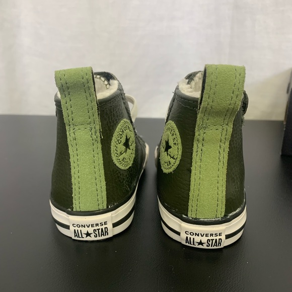 Converse High Top Utility Shoe, Baby size 5 - Picture 2 of 7